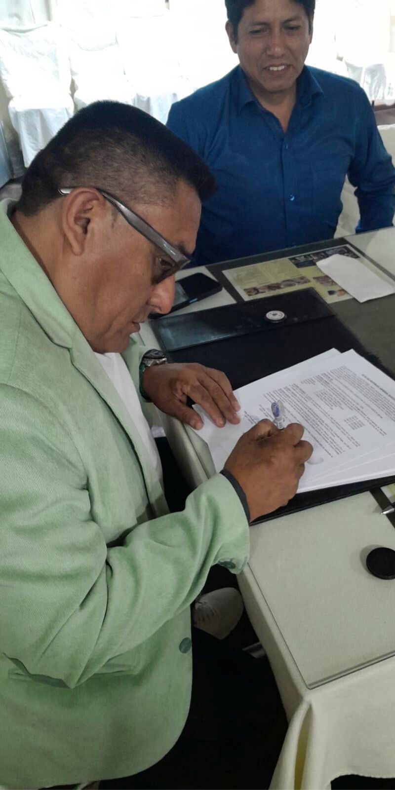 Lic. Leoncio Olortiga Contreras
         Tesorero